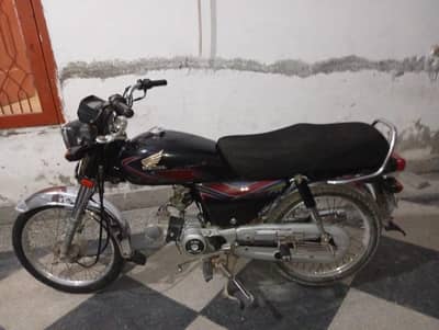 full genvium 10 10 condition 2018 model cd70 black color