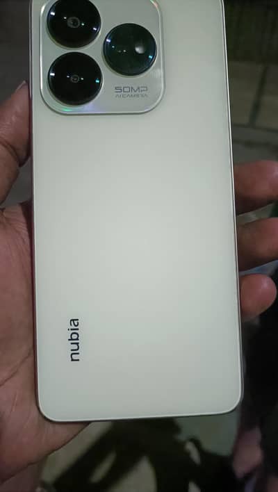 Zte nubia V60 Design