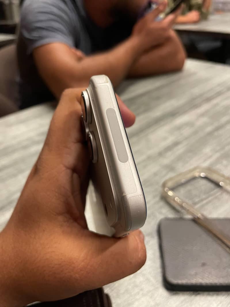 Apple iPhone 17 Pro Max 1