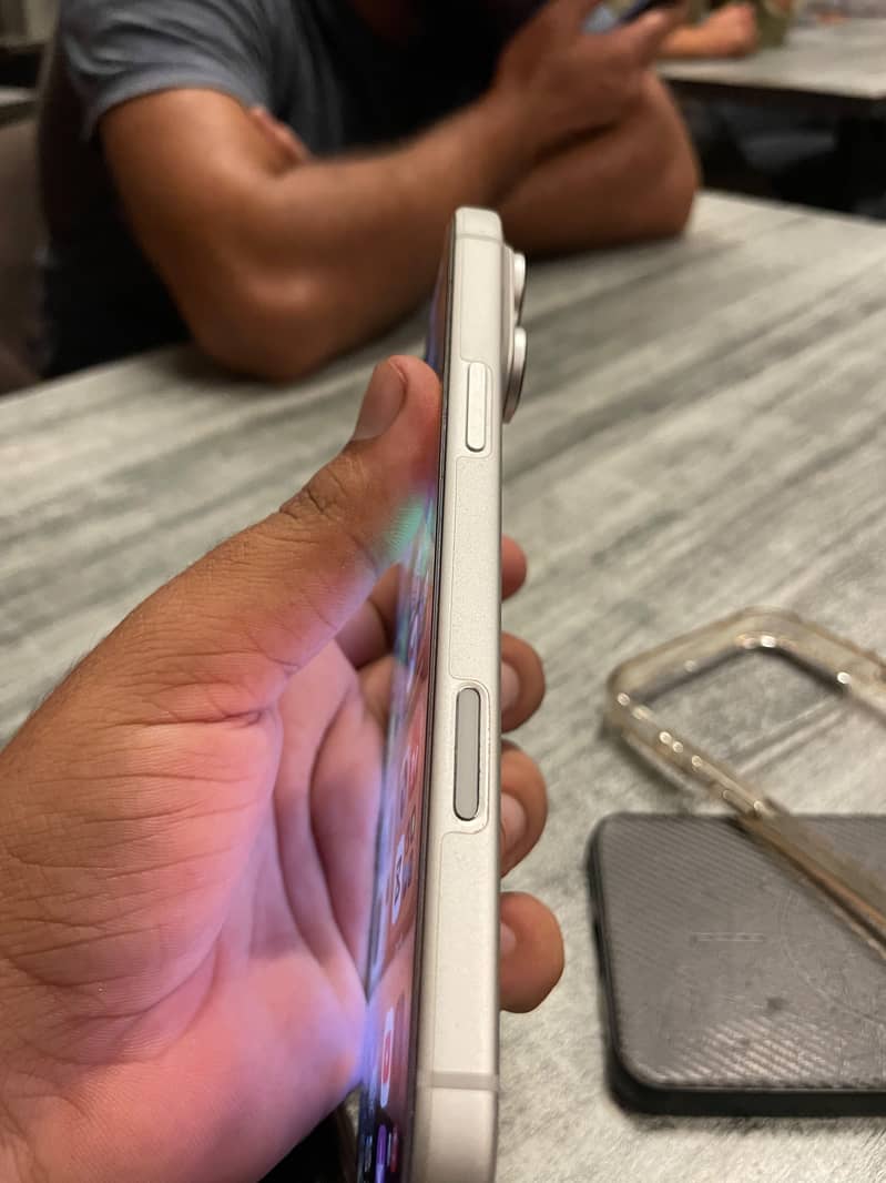 Apple iPhone 17 Pro Max 2