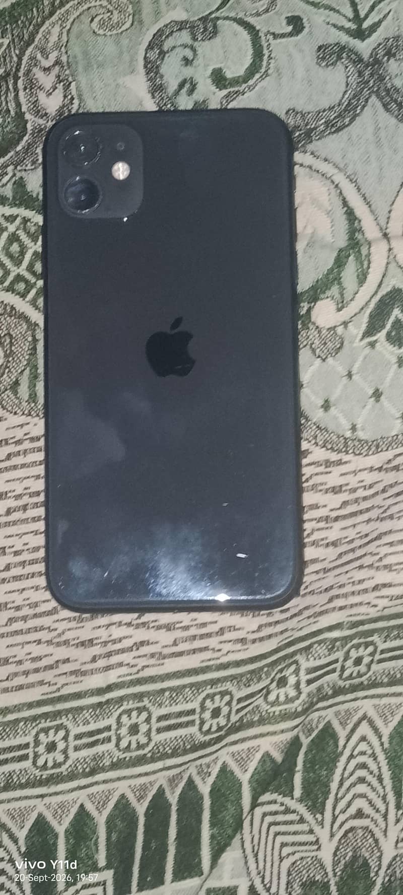 Apple iPhone 11 0