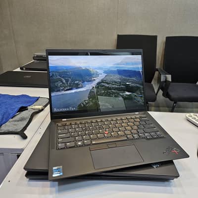 Lenovo ThinkPad X1 Carbon Gen 9 i7 11th 16GB 256GB 14" 4K