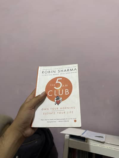 The 5AM club by Robin Sharma