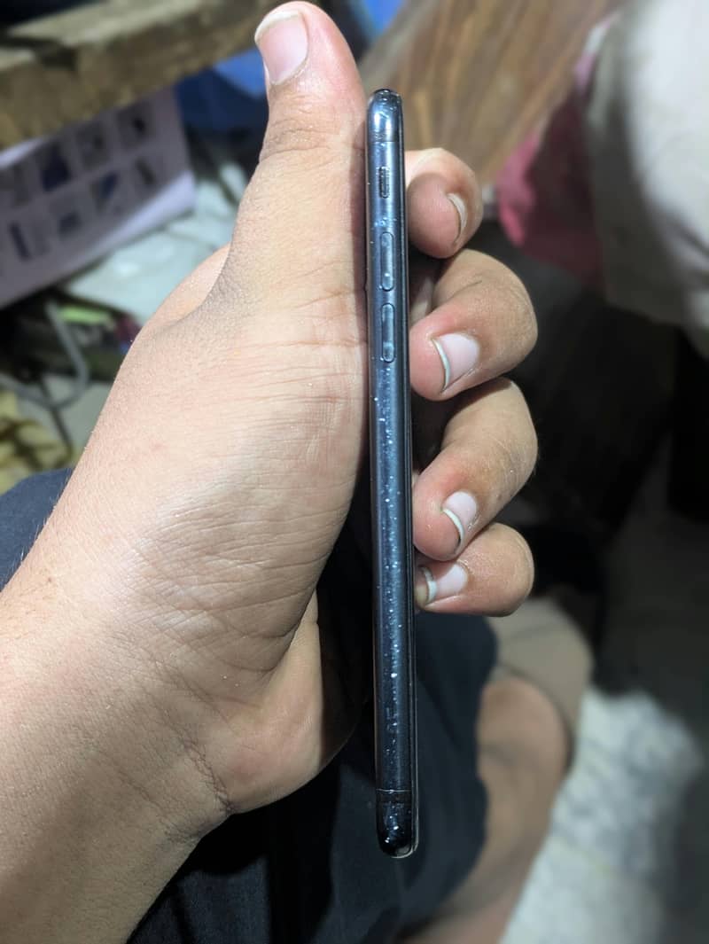 Apple iPhone 7 2