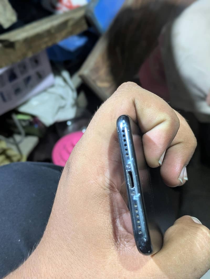 Apple iPhone 7 4