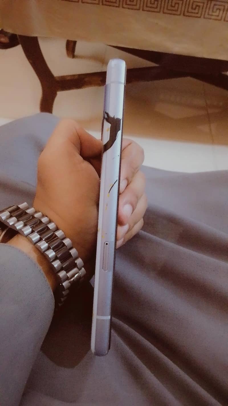 Google Pixel 7a 2