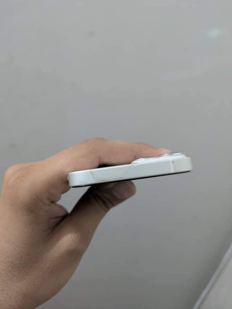 Apple iPhone 14 6