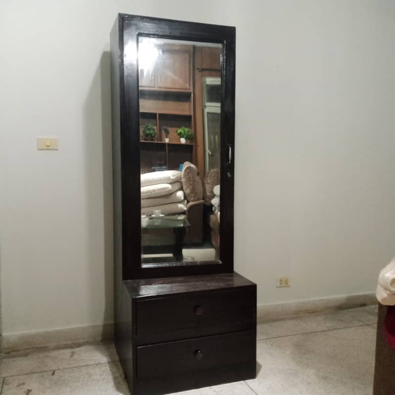 customize dressing table 1