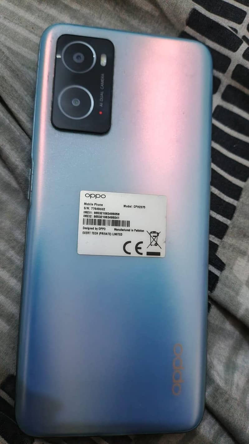 OPPO A76 1