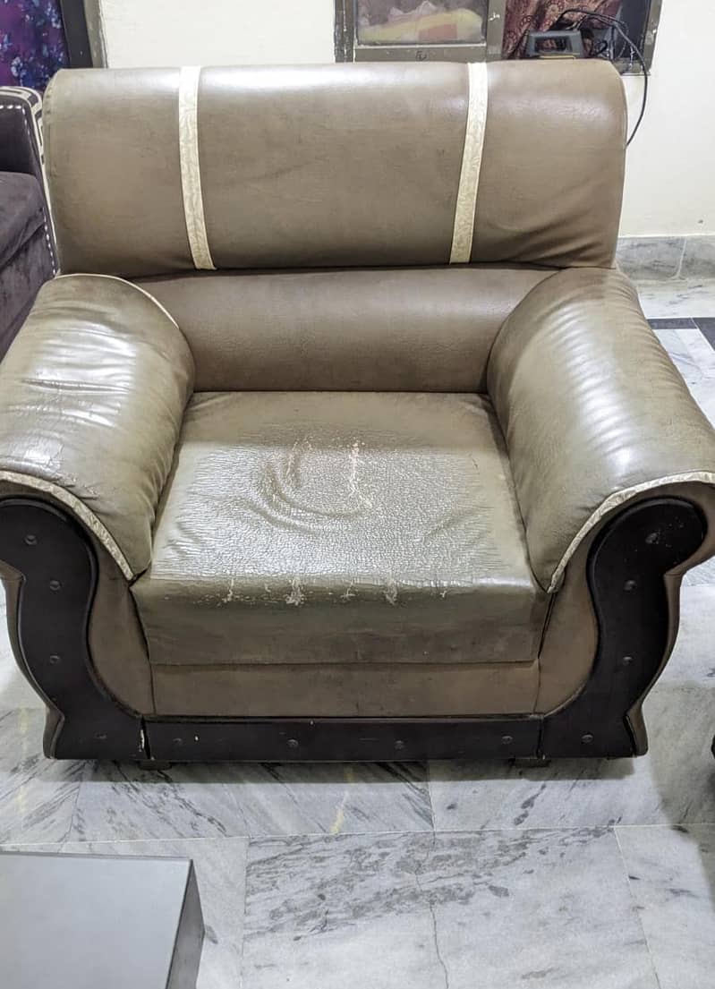 Sofa set and Table 1