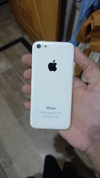 Apple iPhone 5c Pta Approved 16 GB just front glass break