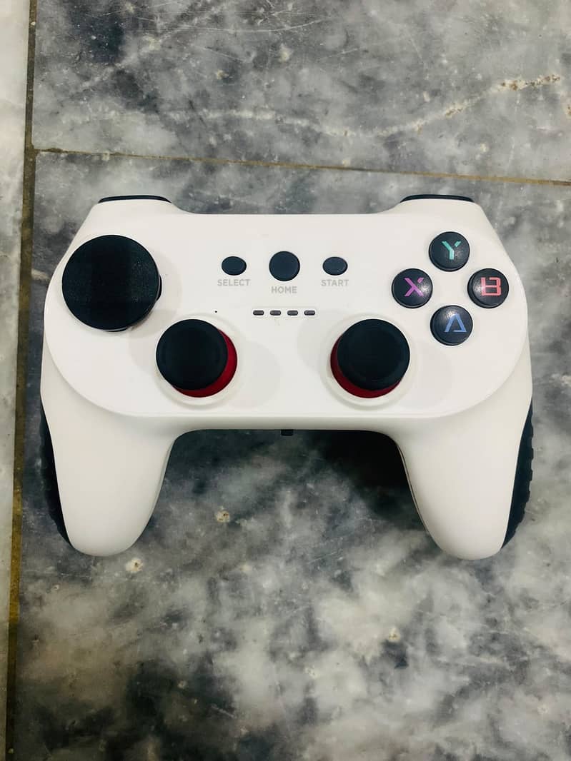 Wireless Gaming Controller – Excellent Condition 2