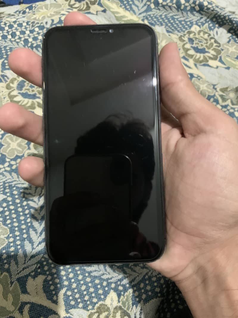 Apple iPhone XS 3