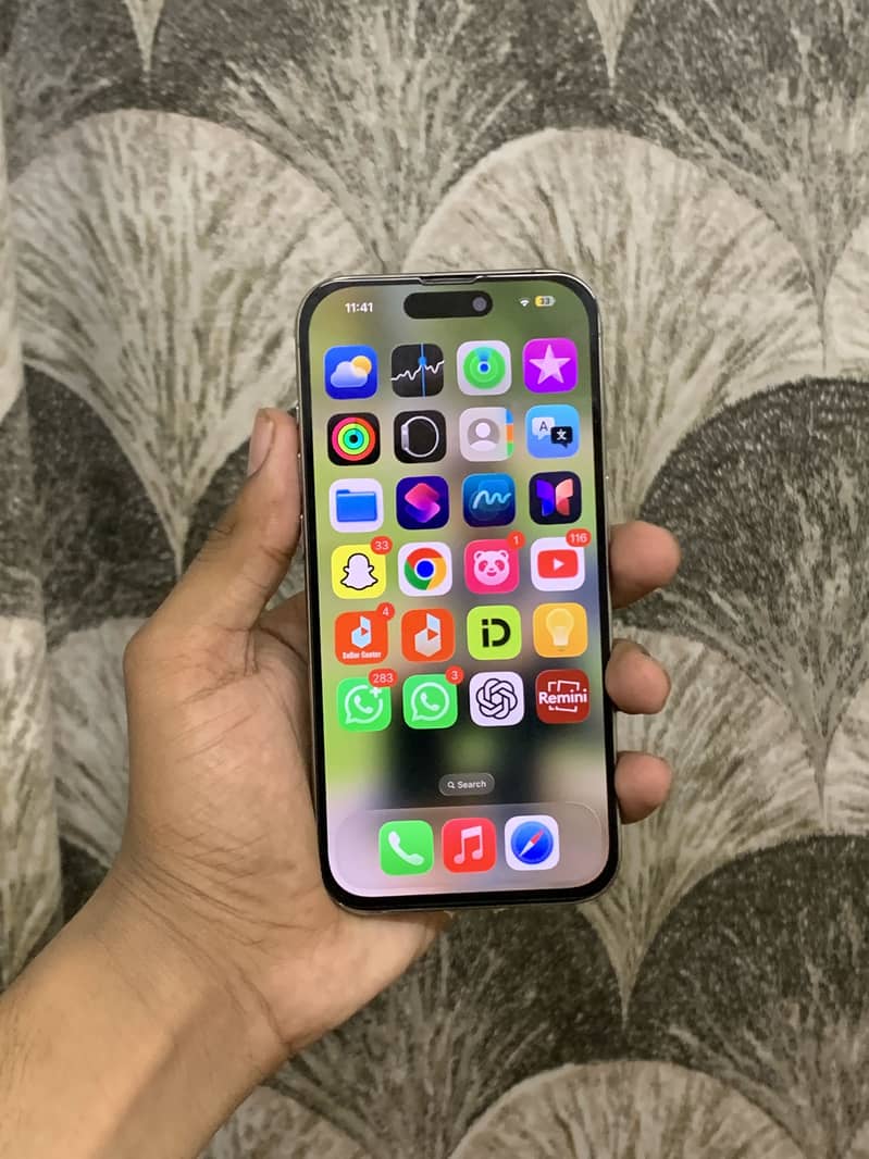 Apple iPhone 15 Pro 2
