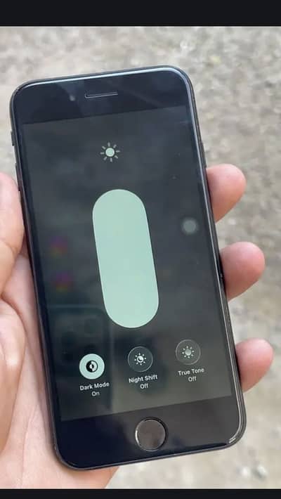 Apple iPhone SE