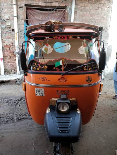 6 month used rickshaw Siwa for sale urgent