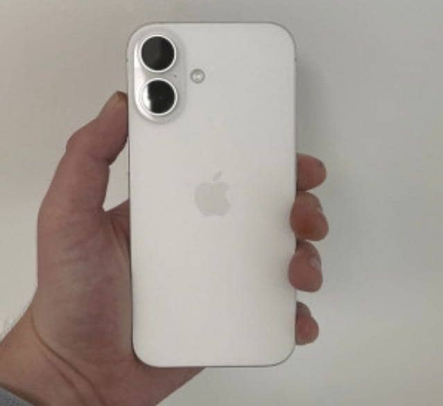 Apple iPhone 16 2