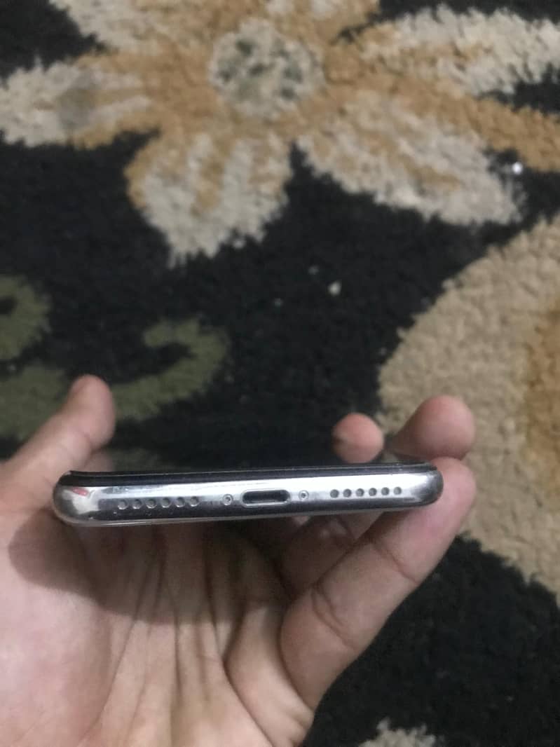 Apple iPhone X 6