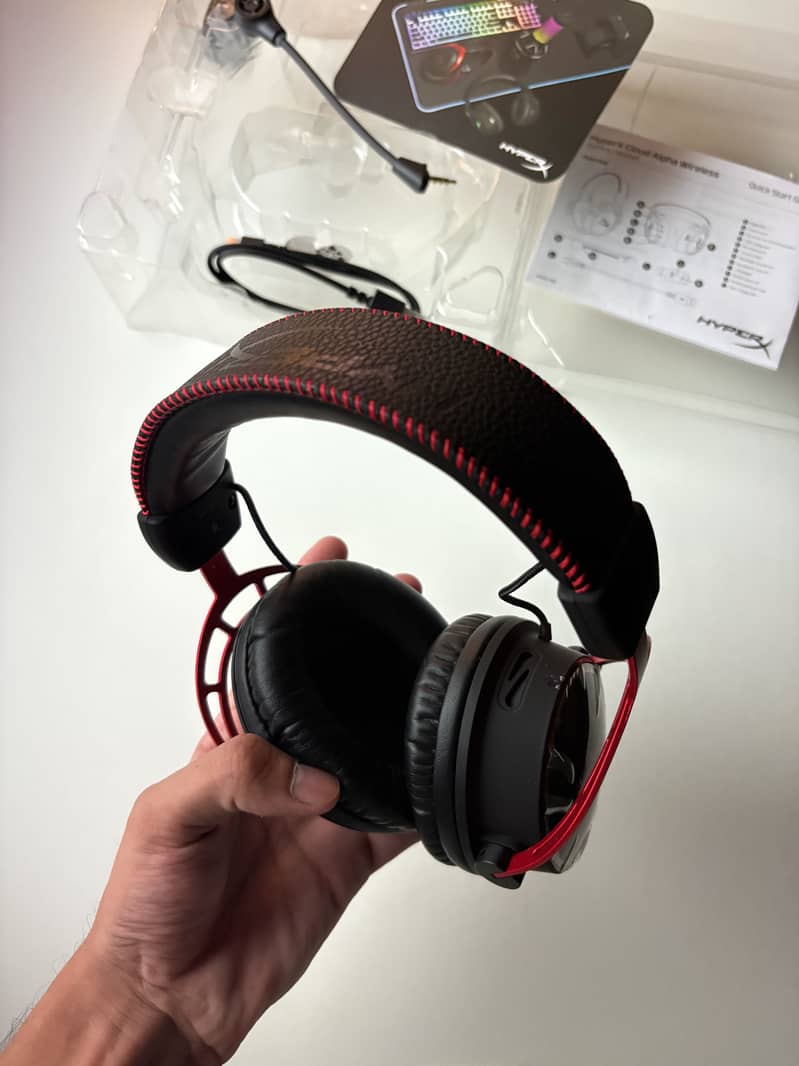 Hyper X Cloud Alpha Wireless Best headset 4