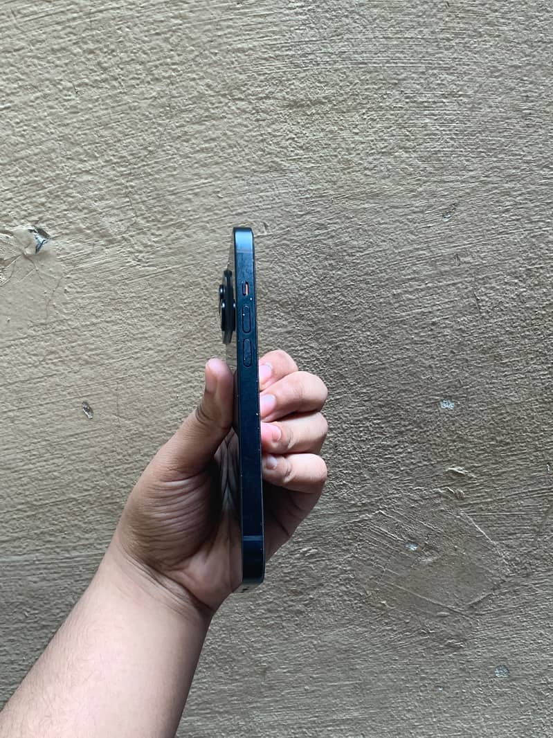 IPhone 14 jv 5