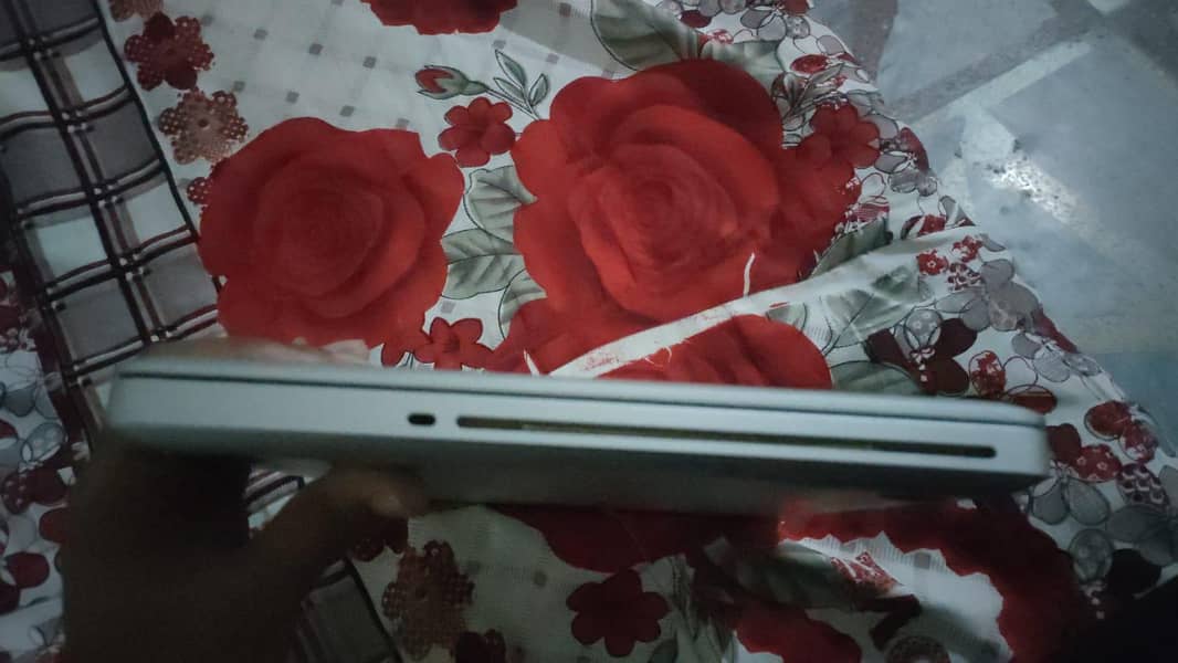 MacBook pro 11 generation 1