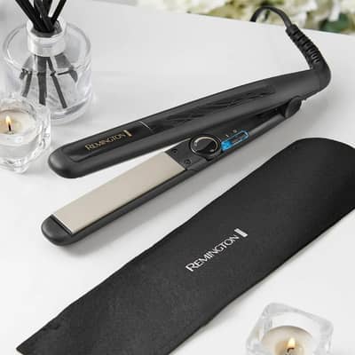Hair Straightener (Remington Ceramic Straight 230)