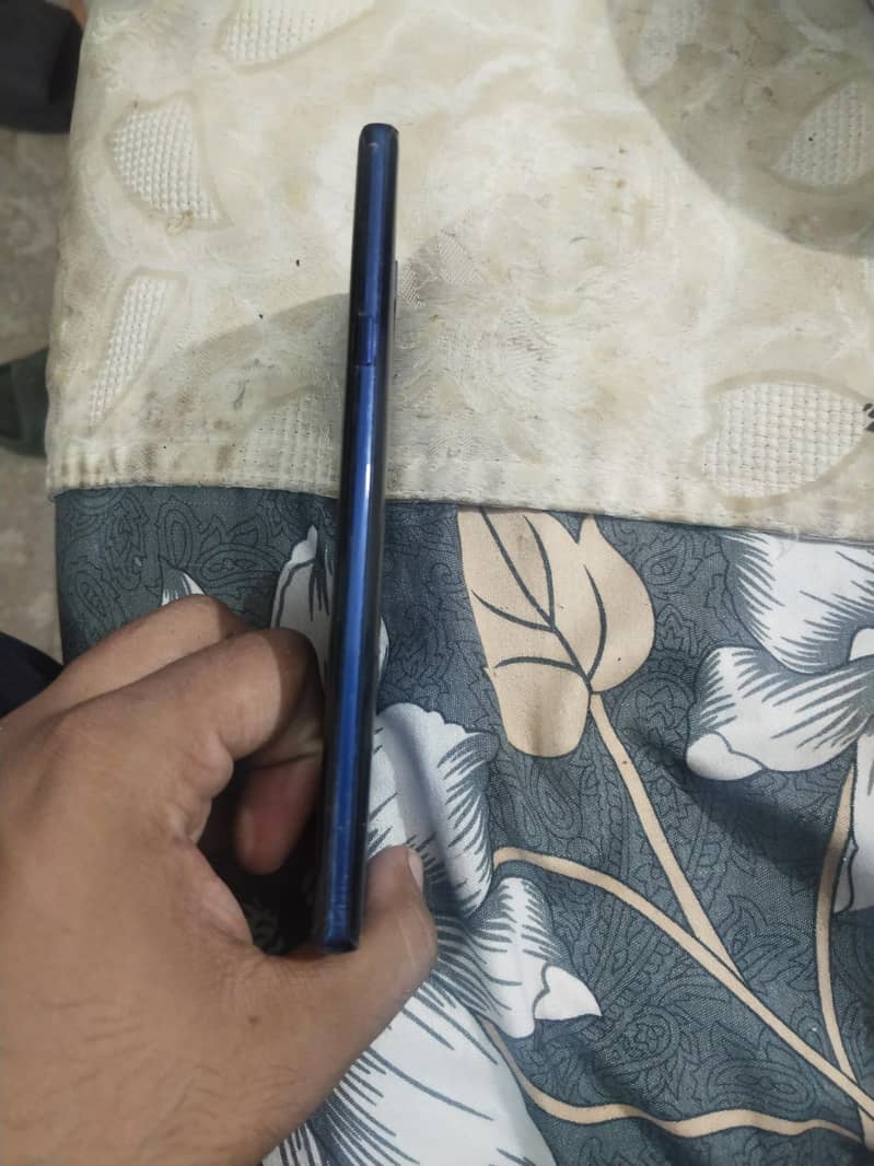 Samsung Mobile Note 9 3