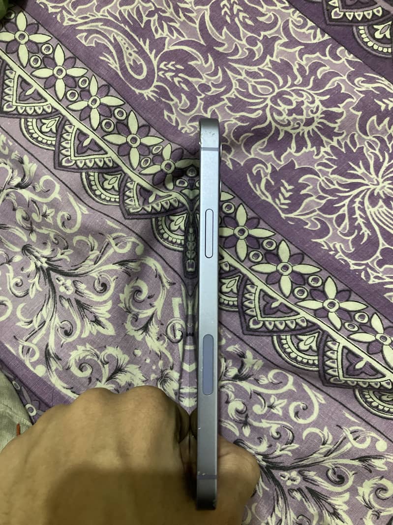 Apple iPhone 12 2