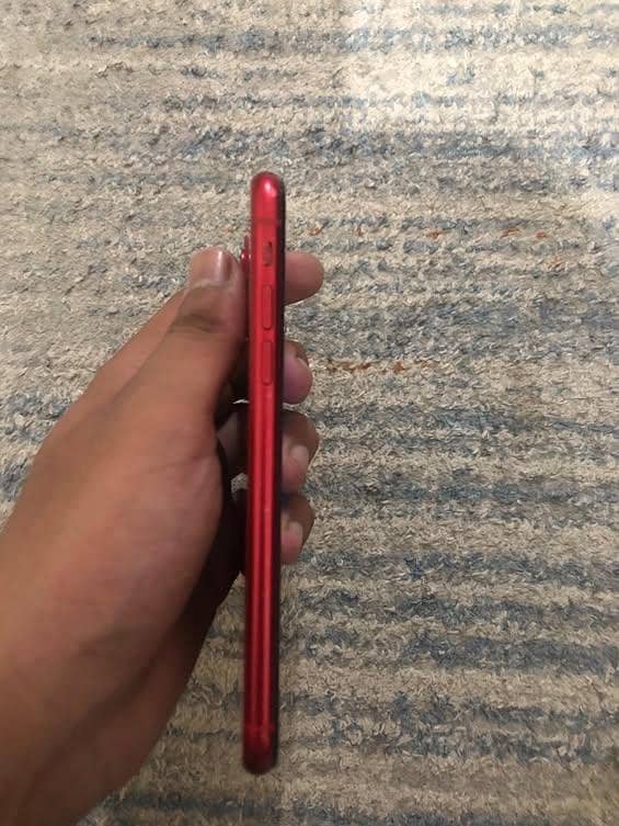 Apple iPhone 11 3