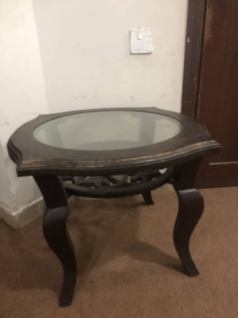 Center table 0