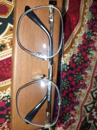 Brand new glasses | metal body