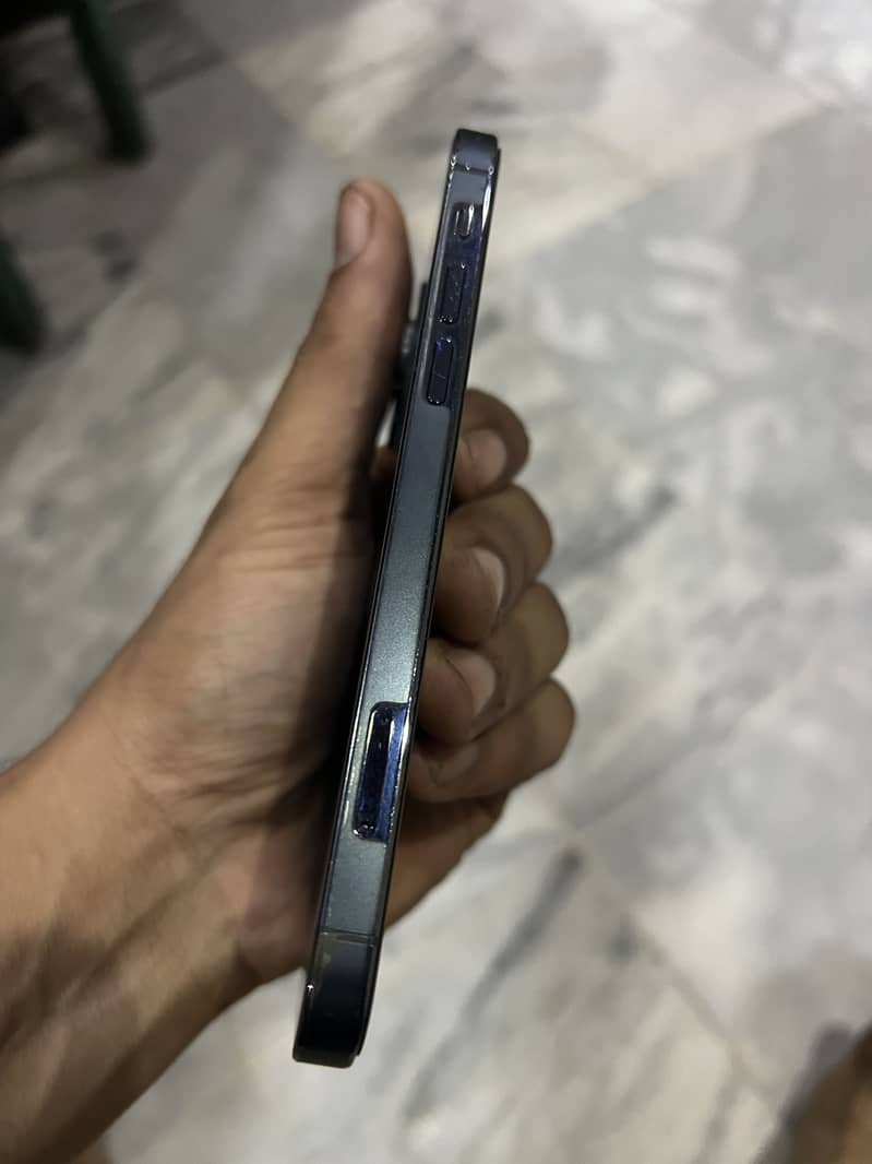 iPhone 12 Pro 2