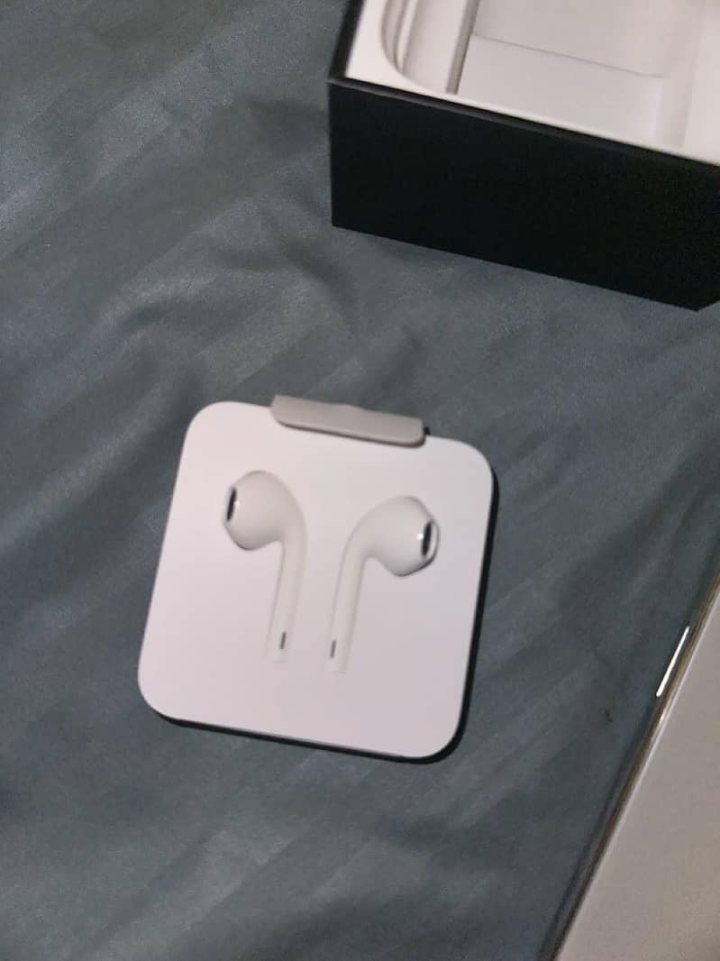 Apple iPhone 11 Pro 2