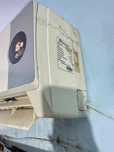 Dawlance 1 Ton Split AC 12000 BTU - Used - Working Condition