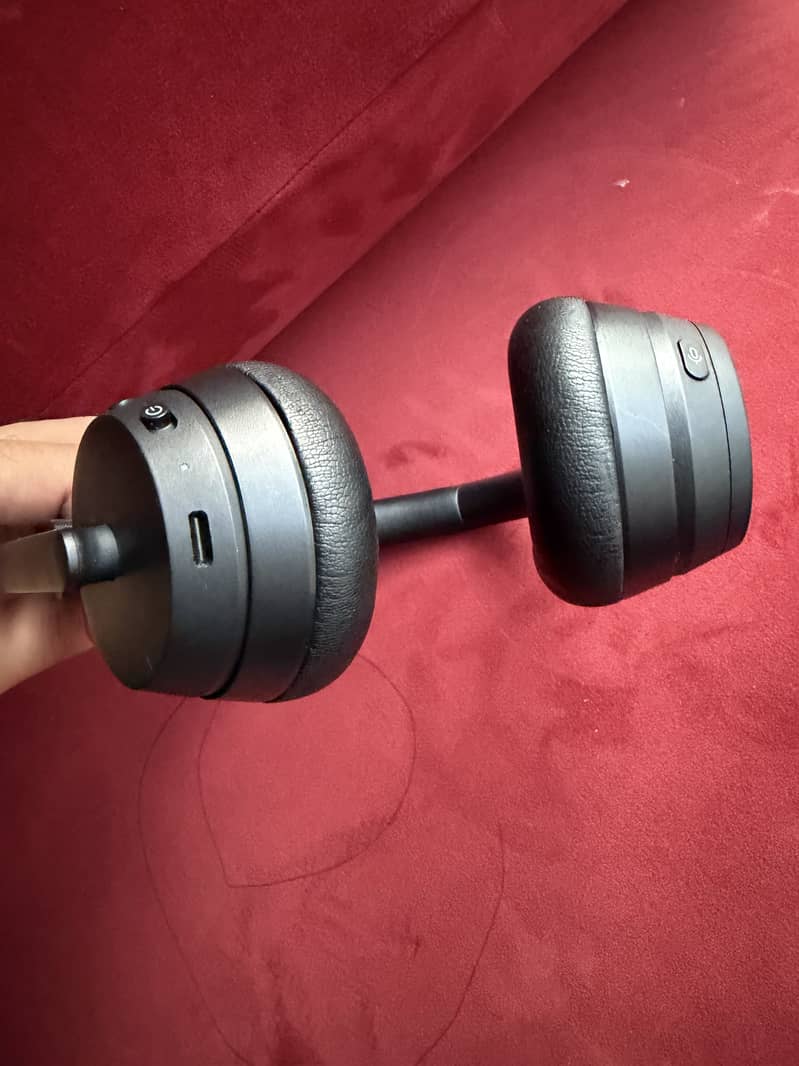 Microsoft Modern - Wireless Headset 1