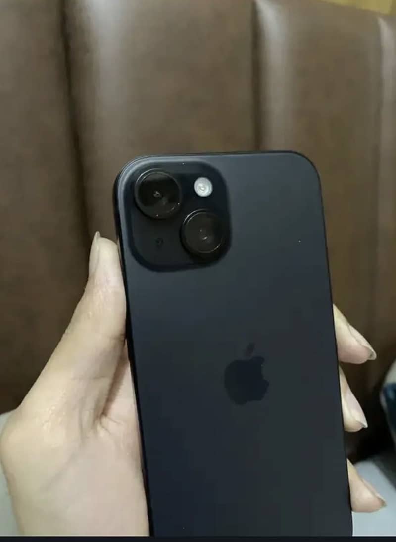 Apple iPhone 15 5