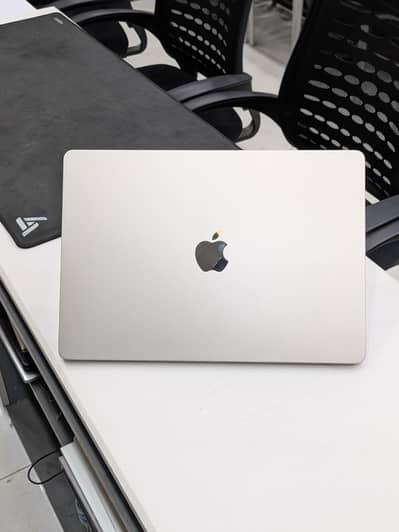MacBook Air 15" M3 2024 Model