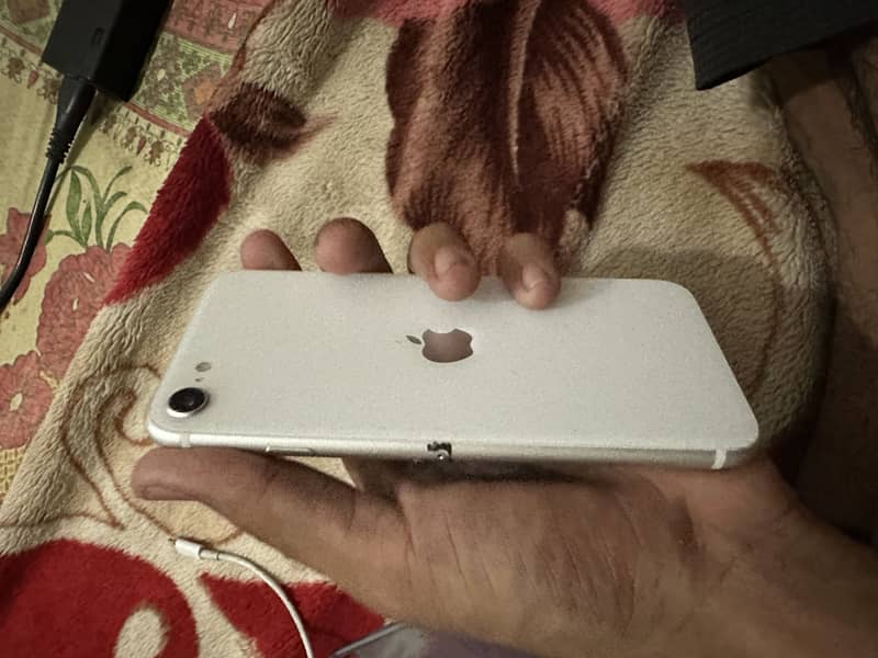 Apple iPhone SE 0