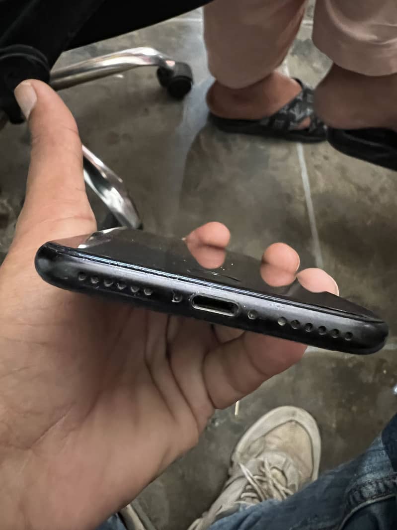 Apple iPhone SE 3