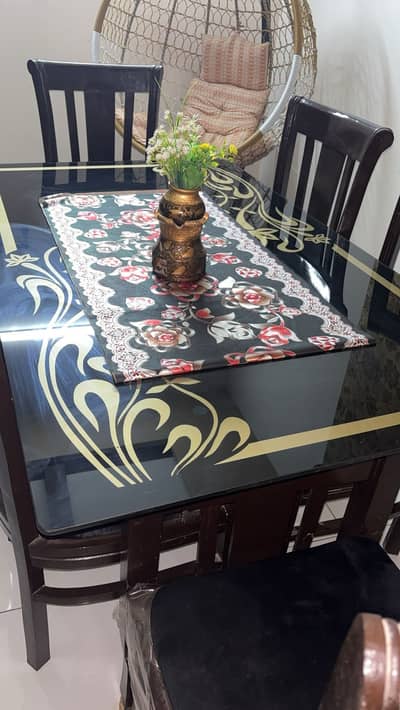 Black modern 6 seater dinning