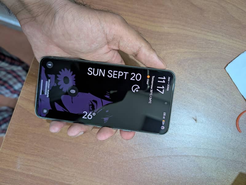 Google Pixel 8 5
