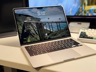 MacBook Air M5 13 inch, 16GB 512GB, Silver, 5 months used, with bill