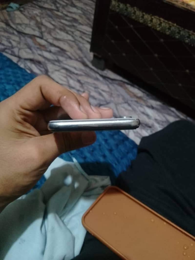 Apple iPhone X 2