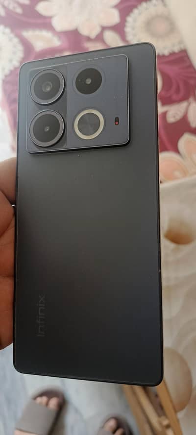 Infinix Note 40 with full box and wireless power bank