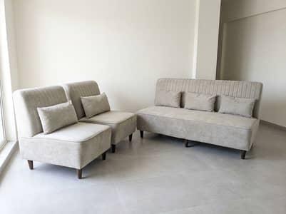 5 Seater Sofa Set 3+1+1 Modern Grey Fabric Wooden Legs Good Condition