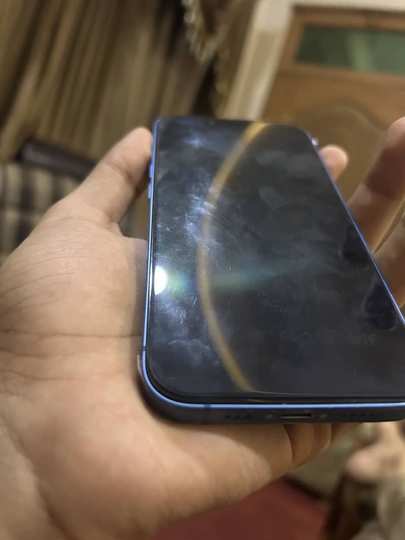 Apple iPhone 13 3