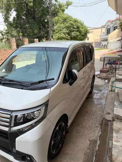 Daihatsu Move turbo MoMo Edition
