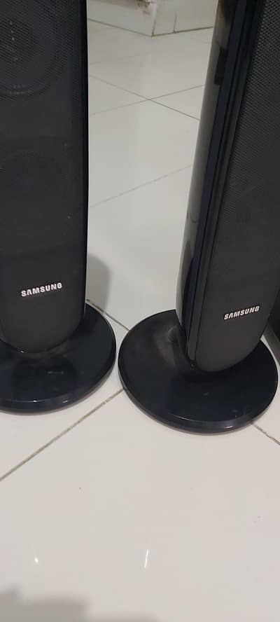 SAMSUNG BRAND SPEAKERS