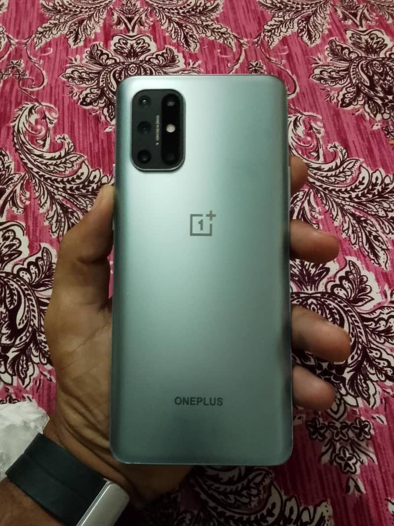 one plus8T 1