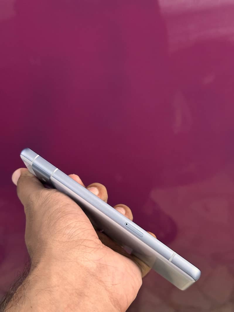 Google Pixel 7a 4